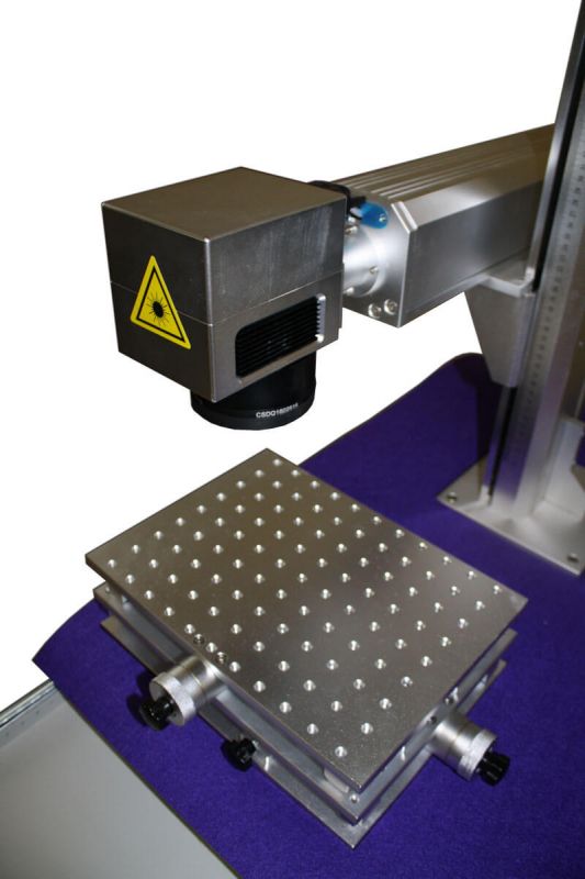 Faserlaser-Markierungsmaschine – geöffnet – Bild 2