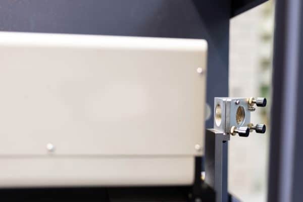 MQ1390C Hochleistungs-CO2-Kombi-Metall-Holz-Kunststoff-Laserschneider-Laserröhre