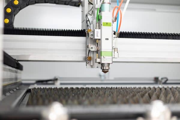 Laserkopf Nahaufnahme MetaQuip FC1390 Metalllaserschneider
