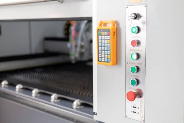 Bedienfeld MetaQuip FC1390 Metalllaserschneider