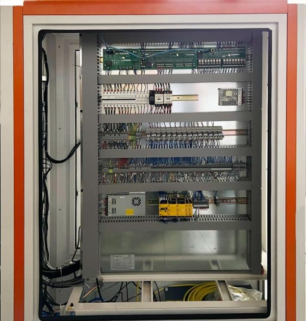 Elektronikschrank für Rohrlaserschneider