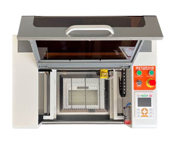 Hobby Lasergravurmaschine geöffnet